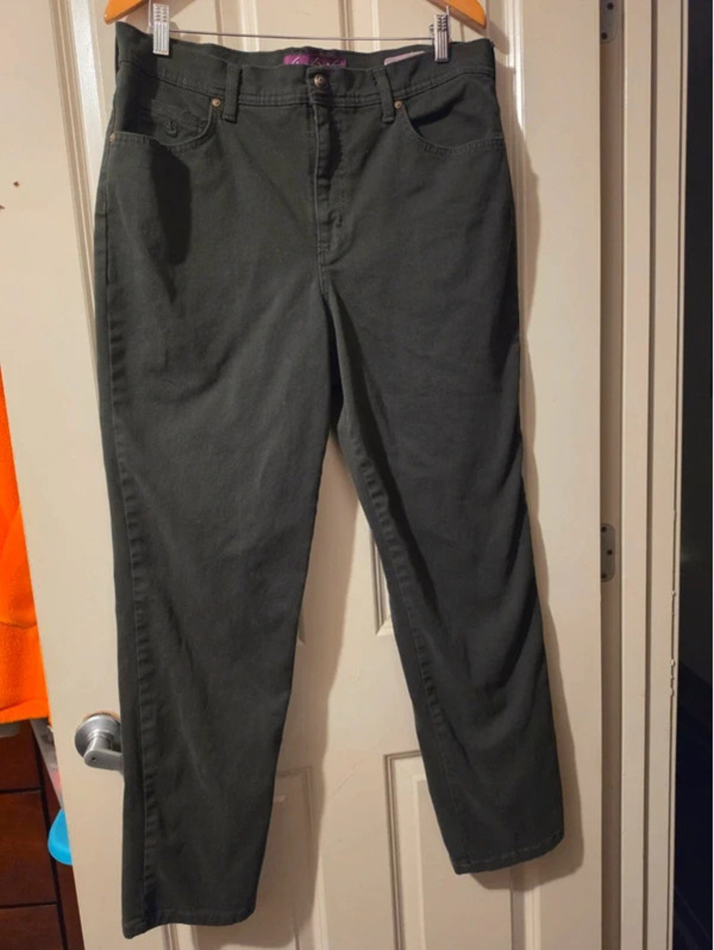 Gloria Vanderbilt Pants sz 16
